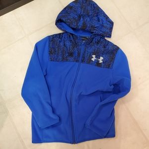 Boys size 7 under armour zip up